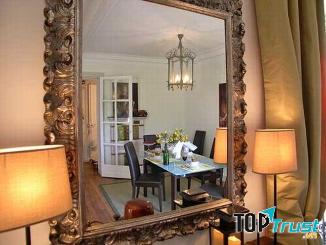 Vị trí tuyệt đối không treo gương để trừ hậu họa theo phong thủy