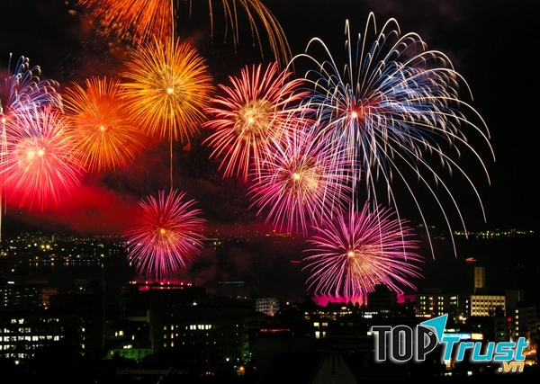 ý tưởng kinh doanh Tết 2020 hốt bạc đêm giao thừa