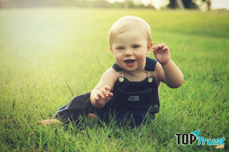 Yếu tố ảnh hưởng đến sự tăng trưởng thể chất của trẻ